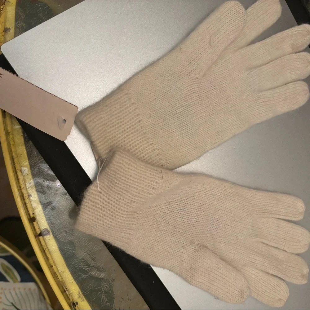 Vintage Angora Blend Flower Design Gloves Neiman  Marcus NWT  Sweet Gloves